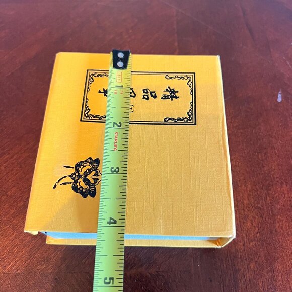 Kite Art Work Hand-painted Chinese Folk Art Mini Kite in Box - Picture 6 of 7